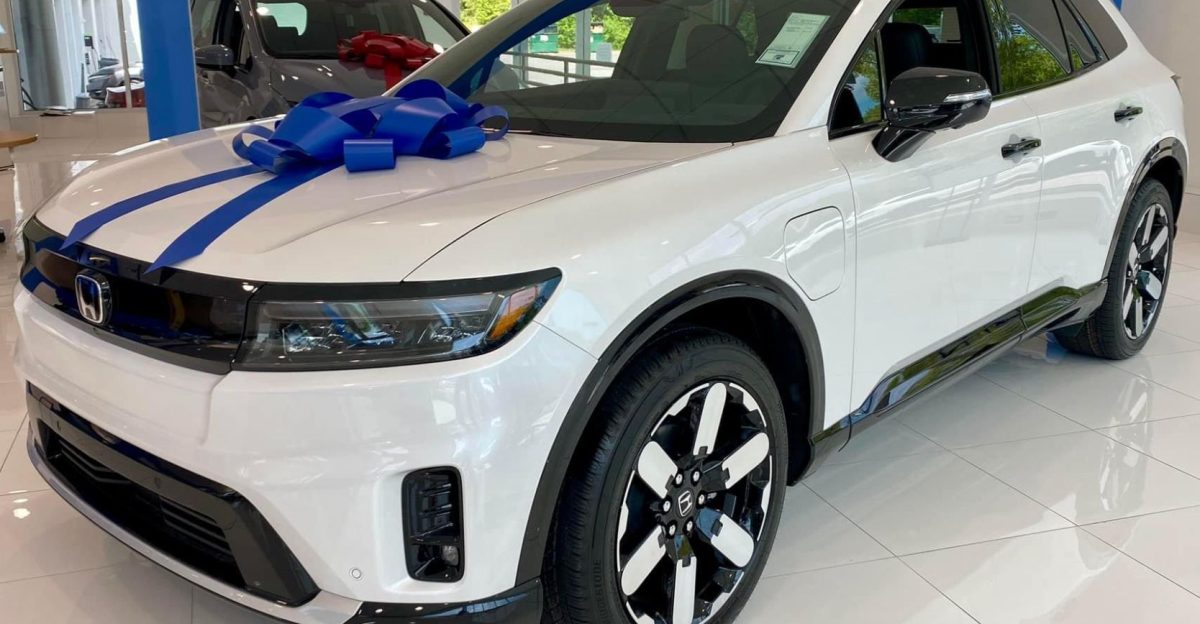 Honda Prologue by Daniela Wert