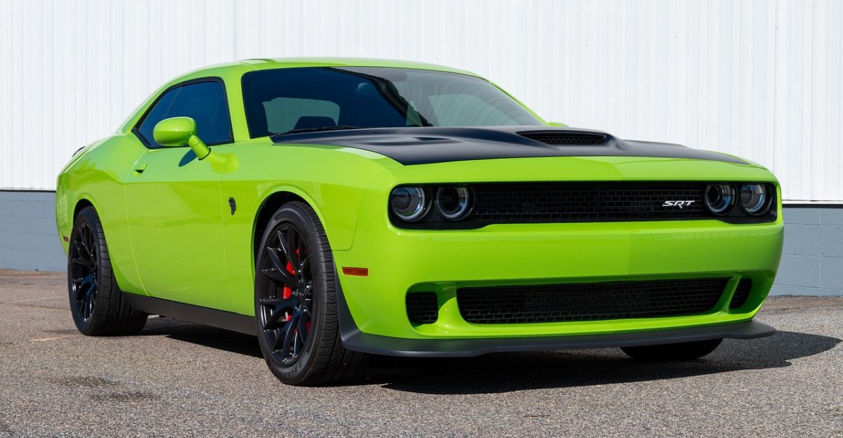 dodge hellcat vehicle automobile car wallpapers hotrod mopar car challenger green