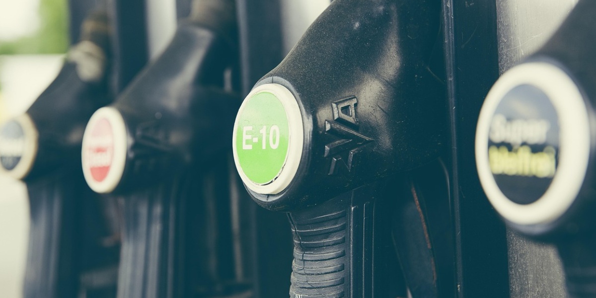 refuel, gas pump, gas station, diesel, fuel, petrol, fuel pump, tank, automobile, gas, energy, oil price, urban, gas pump, gas station, gas station, gas station, gas station, gas station, fuel, fuel, fuel, fuel, petrol, petrol, petrol, fuel pump, gas, oil price