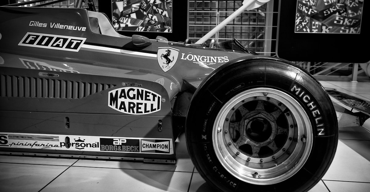 wheel ferrari fast black and white made in italy cautious f1 boulid