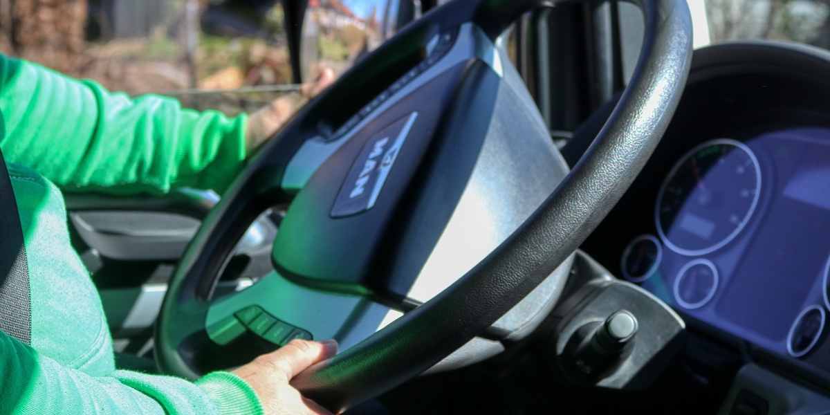 truck, driver, transport, traffic, vehicle, freight, vehicles, driver's license, steering wheel, truck driver, van driver, driving instructor, truck driver, truck driver, truck driver, truck driver, truck driver