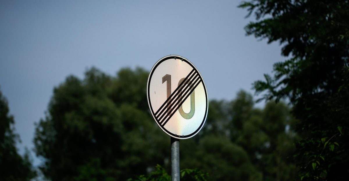 traffic sign road sign speed limit post street sign sign road sign speed limit speed limit speed limit speed limit speed limit