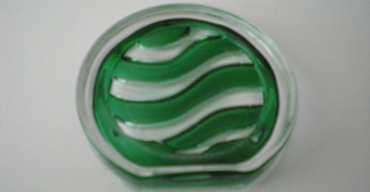 A gel fragrance air freshener