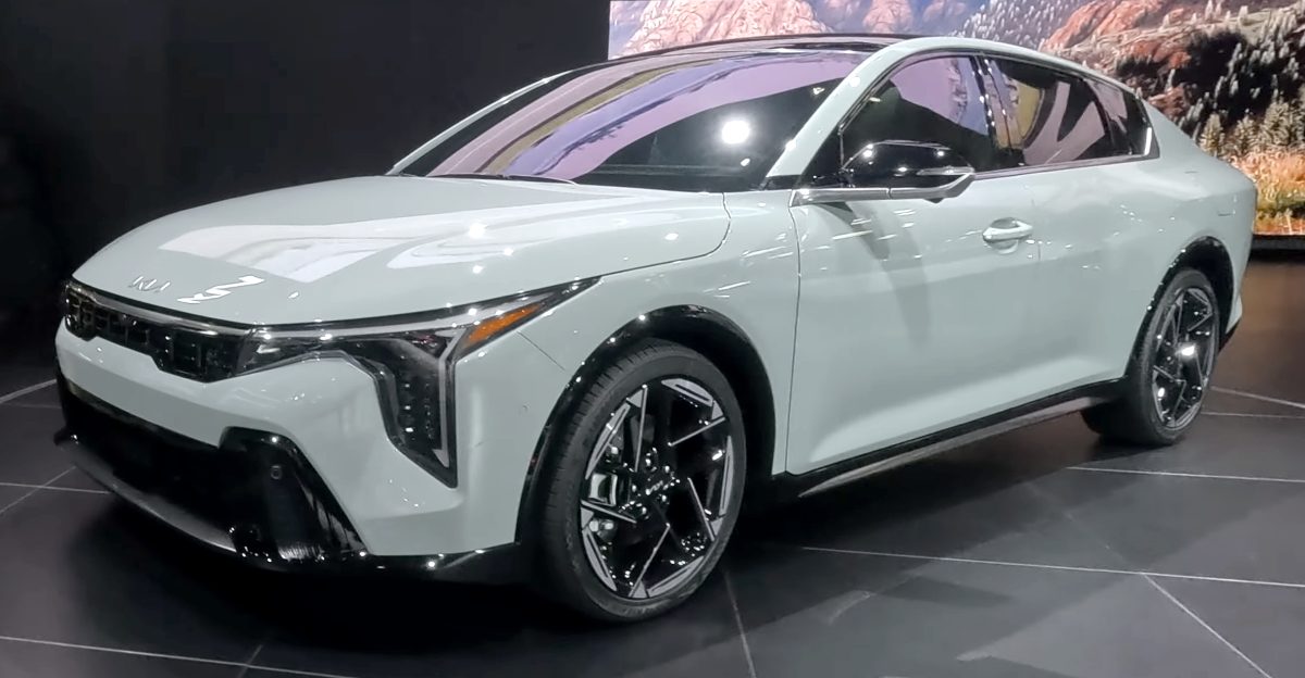 Kia K4 4DR GT Line United States front view