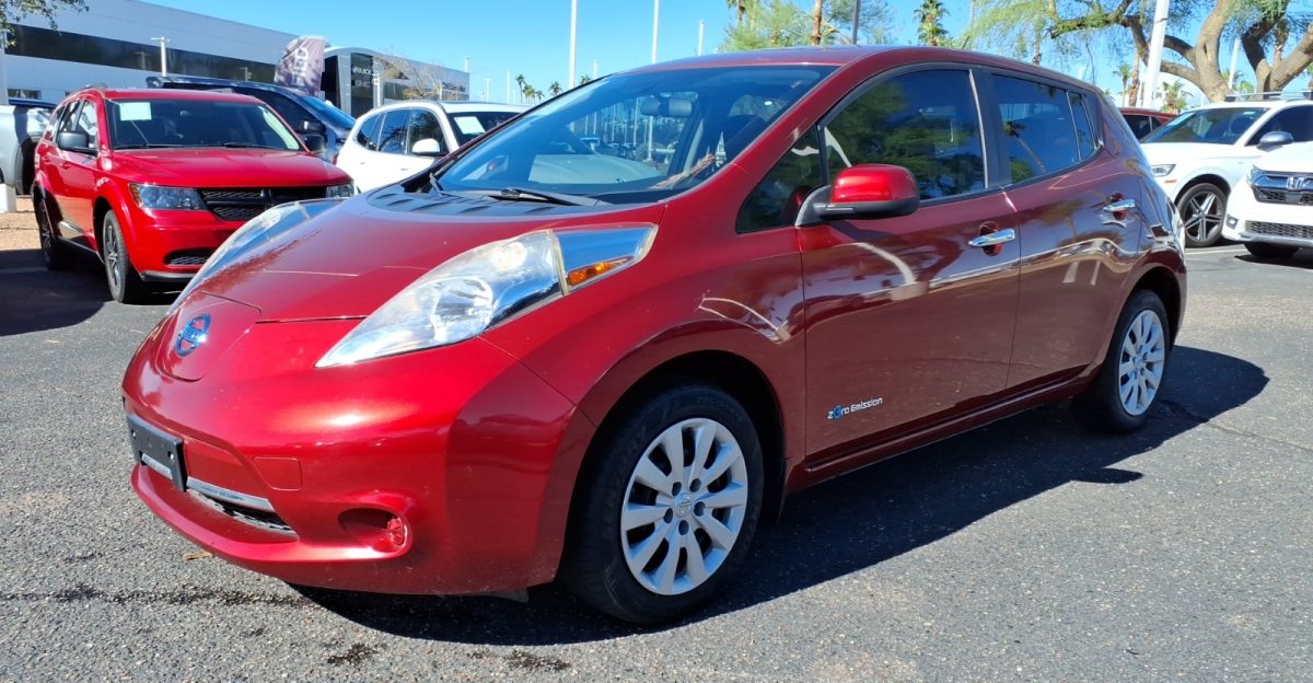Nissan Leaf S - Shot at Earnhardt Buick GMC in Mesa AZ