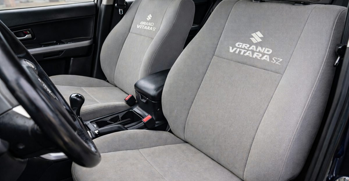 Suzuki grand vitara car interior with gray seats