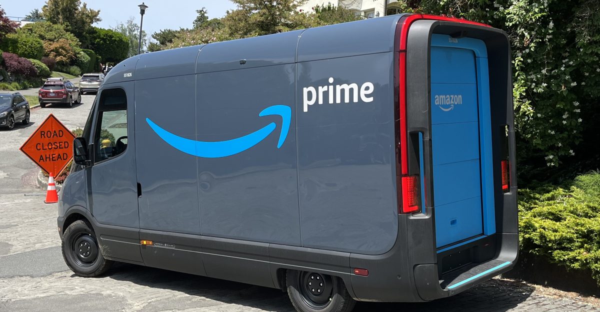 Rear view of a Rivian EDV-500 operated by Amazon