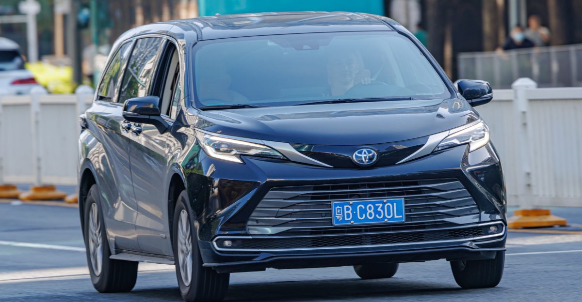 TOYOTA SIENNA XL40 China
